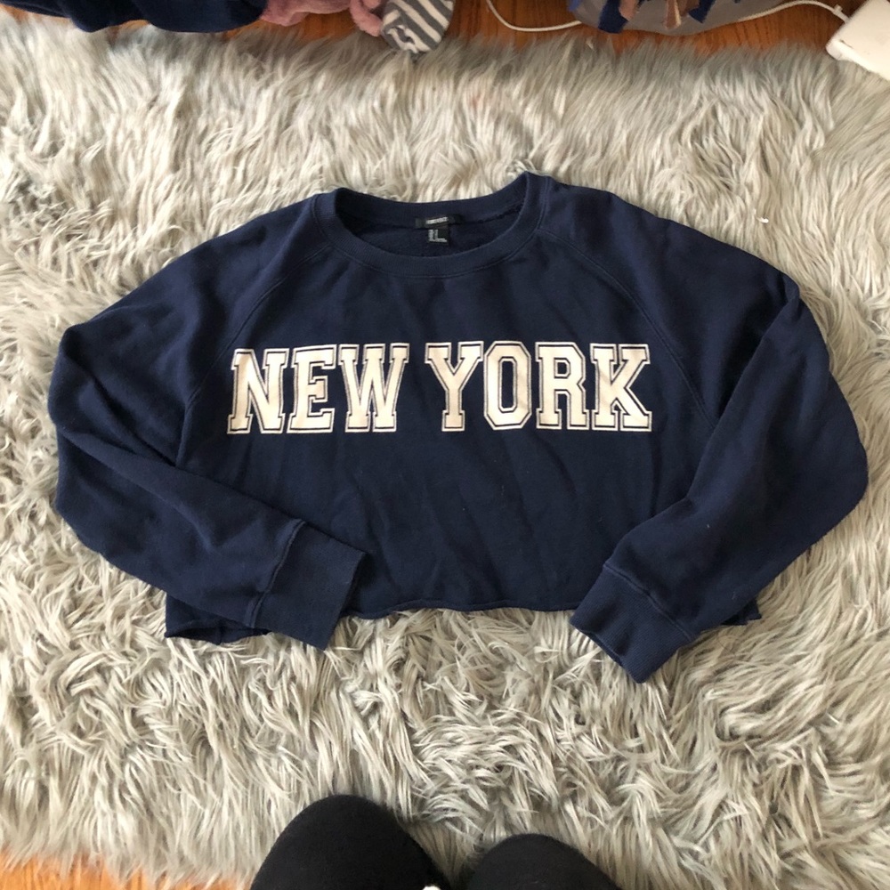 SOLD Cropped “New York” sweater